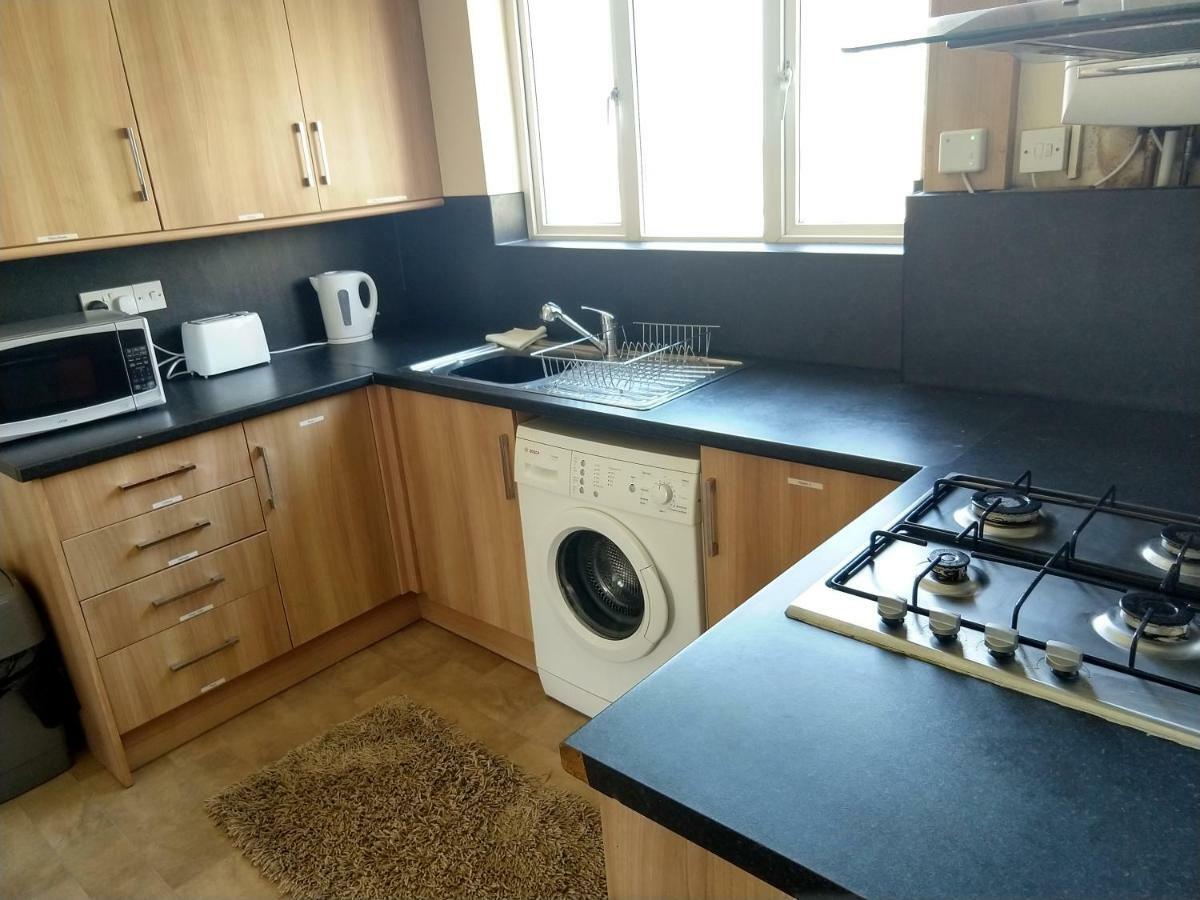 Rowe Gardens - Self Catering - Guesthouse Style - Comfortable Twin Or Double Rooms - Quiet Residential Area Workington Exteriör bild
